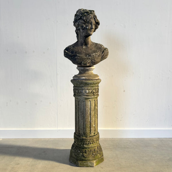 Magnificent ancient Frensh concrete bust on pedestal