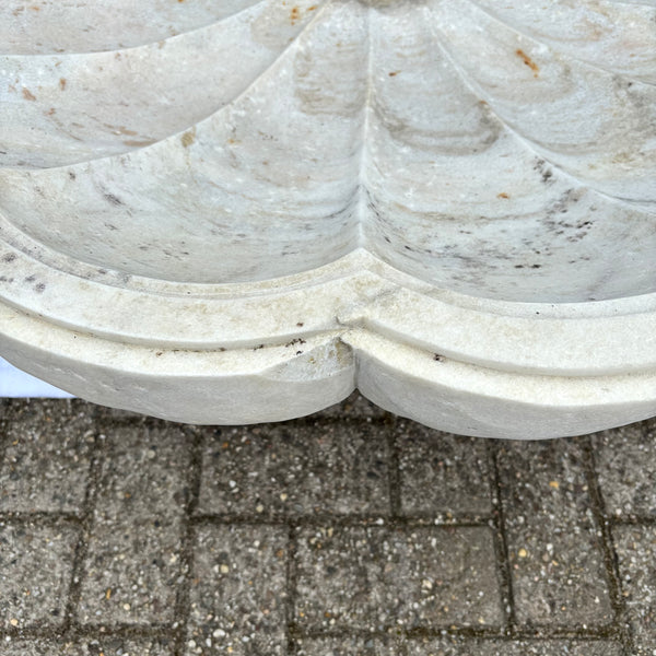 Large Carrara marble floor fountain