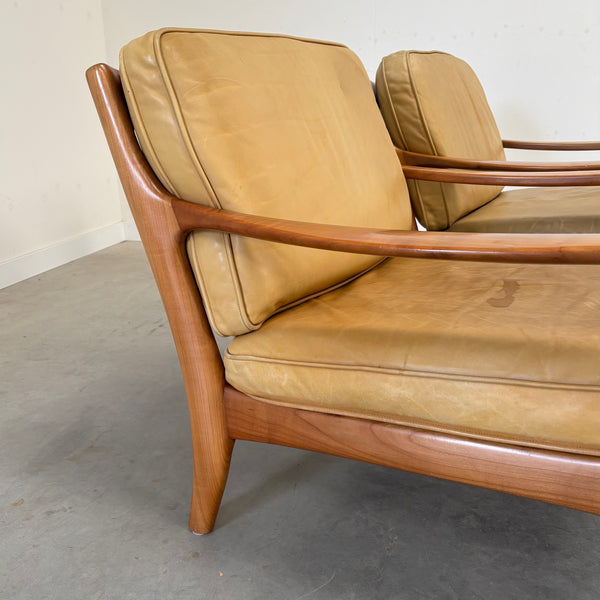 Set 1960s leather armchairs by Knoll