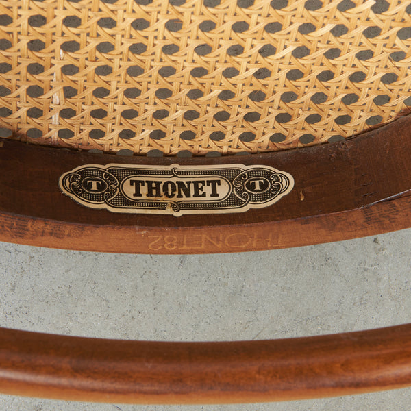 Set vintage Thonet arm chairs model 210