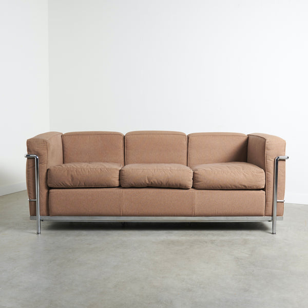 2x Cassina LC2 sofa by Le Corbusier & Charlotte Perriand