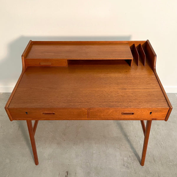 Writing desk by Arne Wahl Iversen for Vinde Møbelfabrik, 1960s