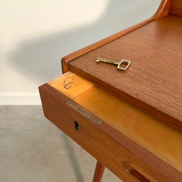 Writing desk by Arne Wahl Iversen for Vinde Møbelfabrik, 1960s