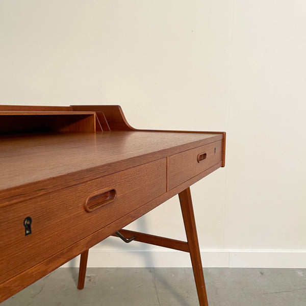 Writing desk by Arne Wahl Iversen for Vinde Møbelfabrik, 1960s