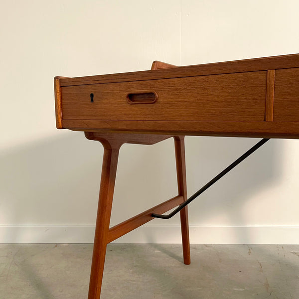 Writing desk by Arne Wahl Iversen for Vinde Møbelfabrik, 1960s