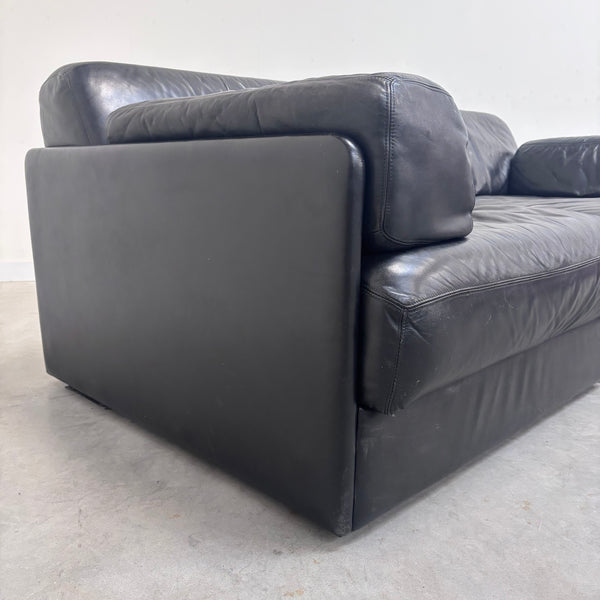 Vintage 1980s sofa / daybed in style of De Sede DS76