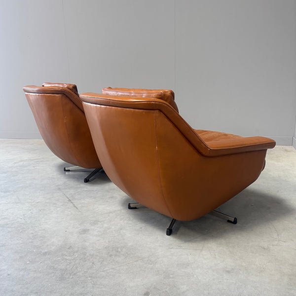 Set cognac leather ESA lounge chairs, Denmark 1970s