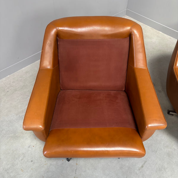 Set cognac leather ESA lounge chairs, Denmark 1970s