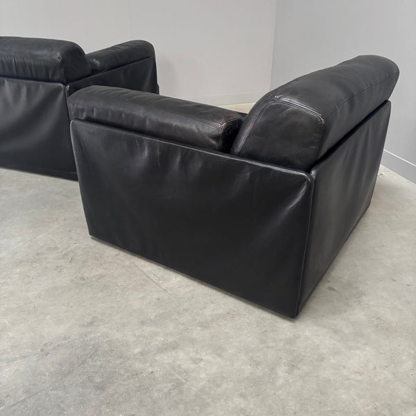 Vintage black leather sofa / daybed, 1970s