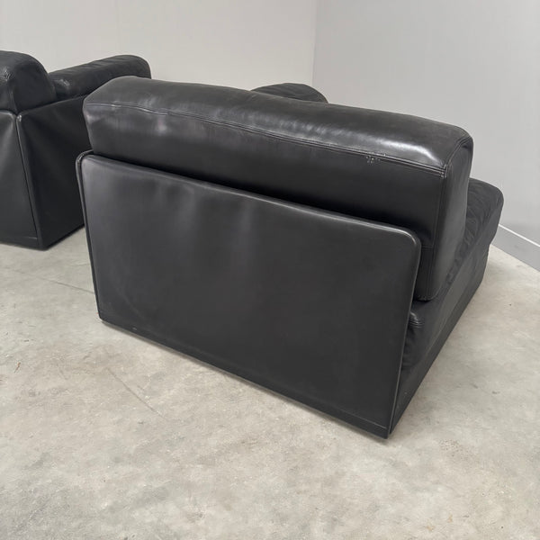 Vintage black leather sofa / daybed, 1970s
