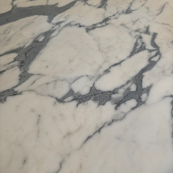 Large marble tulip coffee table, 1960s