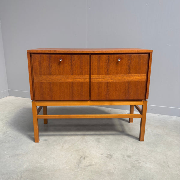 Small teak sideboard / cabinet from the 1960s