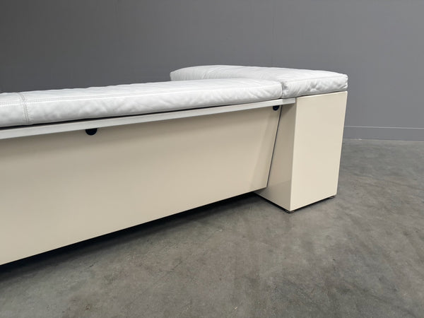 White leather Knoll Brigadier sofa, 1980s