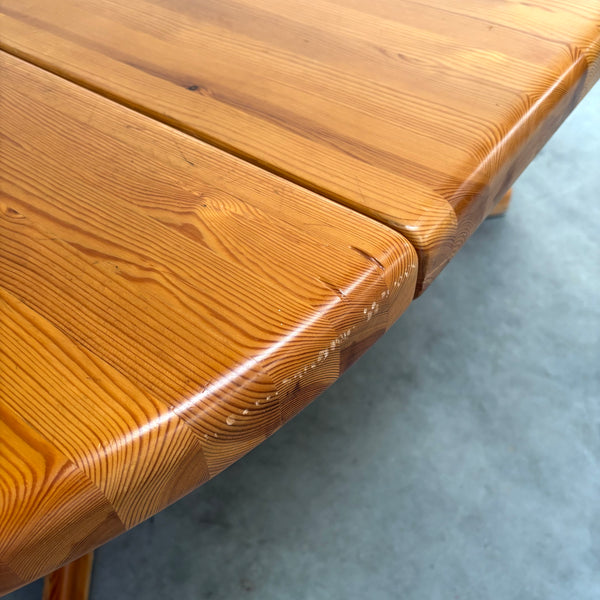 Round / oval dining table by Daumiller, 1970s