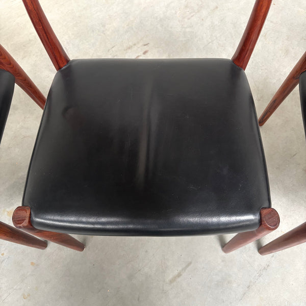 Set of 4 Møller 77 dining chairs, Denmark 1960s