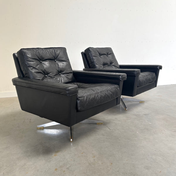 Vintage black swivel chairs, 1960s