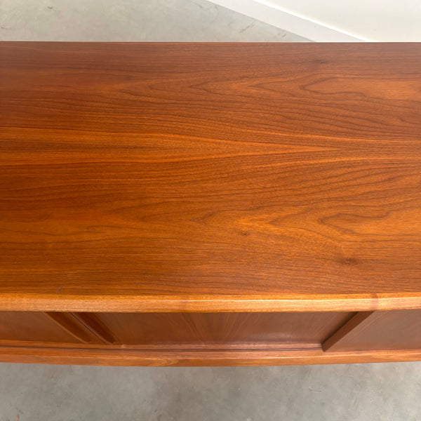 Danish curved sideboard by HP Hansen, 1960s