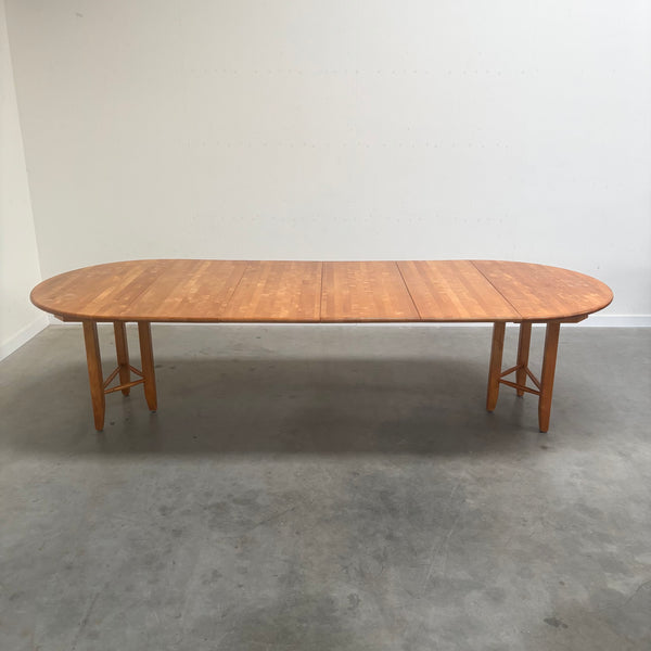 XXL solid alder wood dining table; round, oval