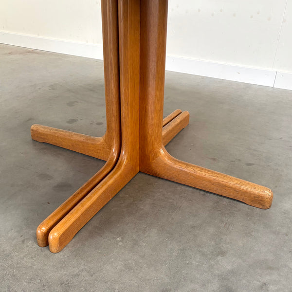 XXL oak round / oval extendable dining table, 1970s