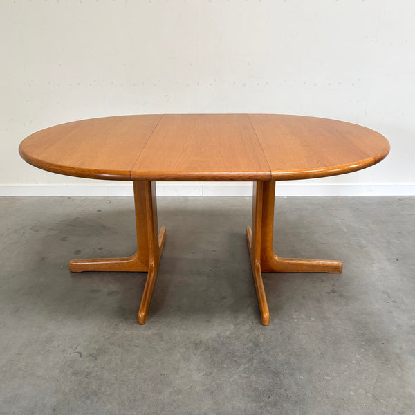 XXL oak round / oval extendable dining table, 1970s