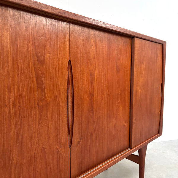 Danish sideboard by Kjaernulf for Bruno Hansen, 1960s