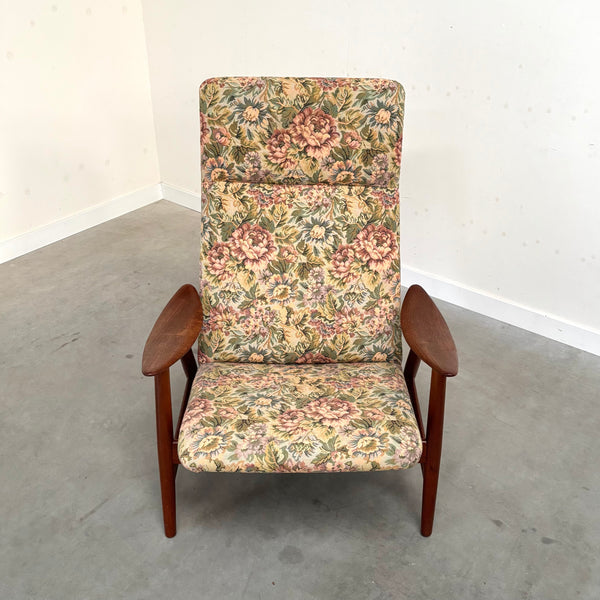 Danish design armchair by Wikkelsø for Willadsen, 1960s