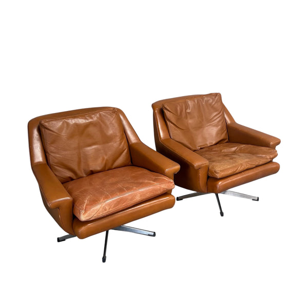 Set cognac leather ESA lounge chairs, Denmark 1970s
