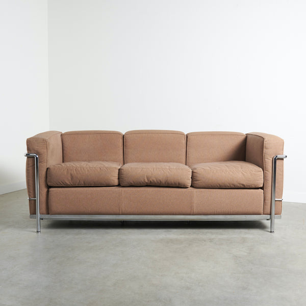 2x Cassina LC2 sofa by Le Corbusier & Charlotte Perriand